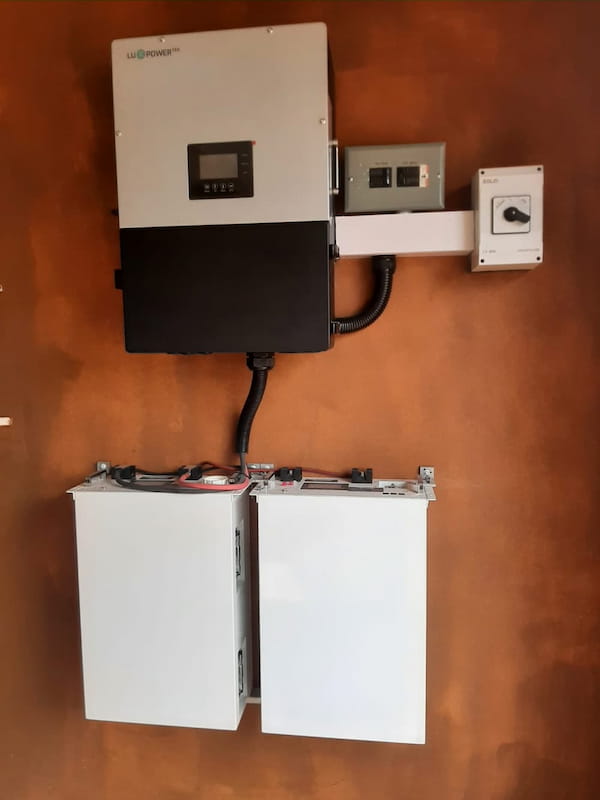 solar inverter (1)